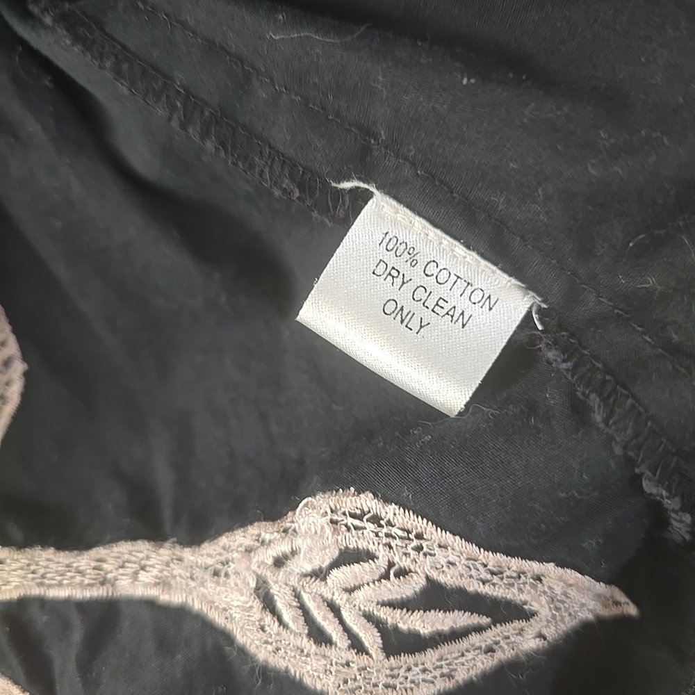Tunique Boho Black Skirt with Tan Floral Embroidery Sz M Zipper Closure - Picture 5 of 6